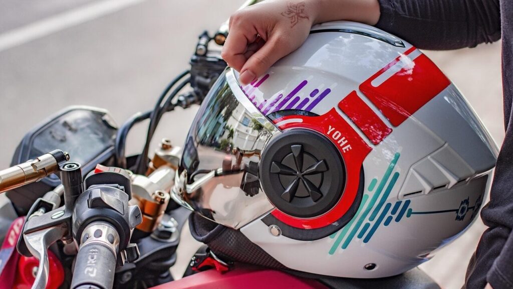 Ефективно захищає від струсу мозку: учені створили підкладку для шоломів Ефективно захищає від струсу мозку: учені створили підкладку для шоломів