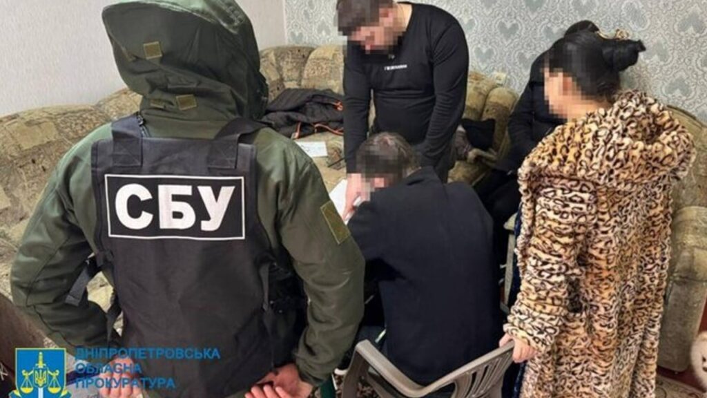 Ошукали родини військових на 3 млн грн: на Дніпропетровщині викрито групу шахраїв