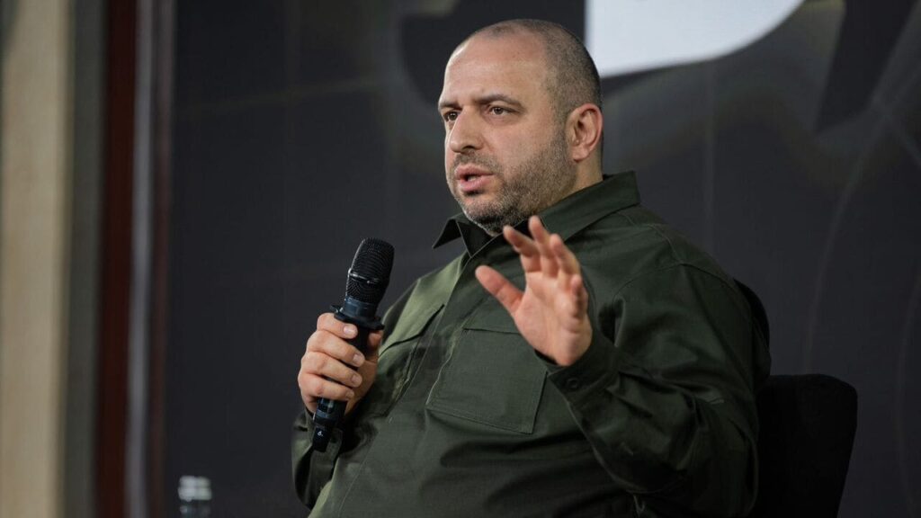 Заповнюємо прогалини власними дронами: Умєров підтвердив проблеми із закупівлею китайських Mavic Заповнюємо прогалини власними дронами: Умєров підтвердив проблеми із закупівлею китайських Mavic
