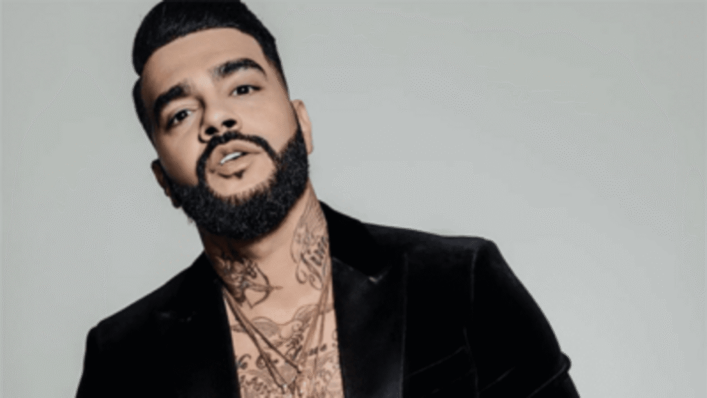 Підтримував агресію РФ проти України: реперу Тіматі повідомлено про підозру Підтримував агресію РФ проти України: реперу Тіматі повідомлено про підозру