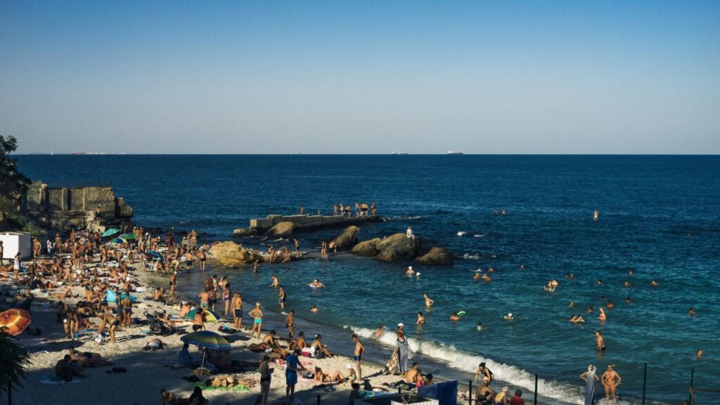 Відкриті пляжі Одеси 2025: які місця вже готують до прийому туристів