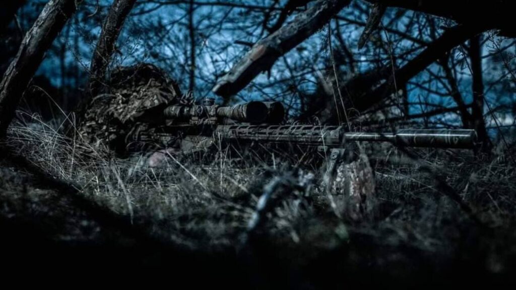 Бої під Куп’янськом: окупанти на мотоциклах намагаються закріплюватися в посадках