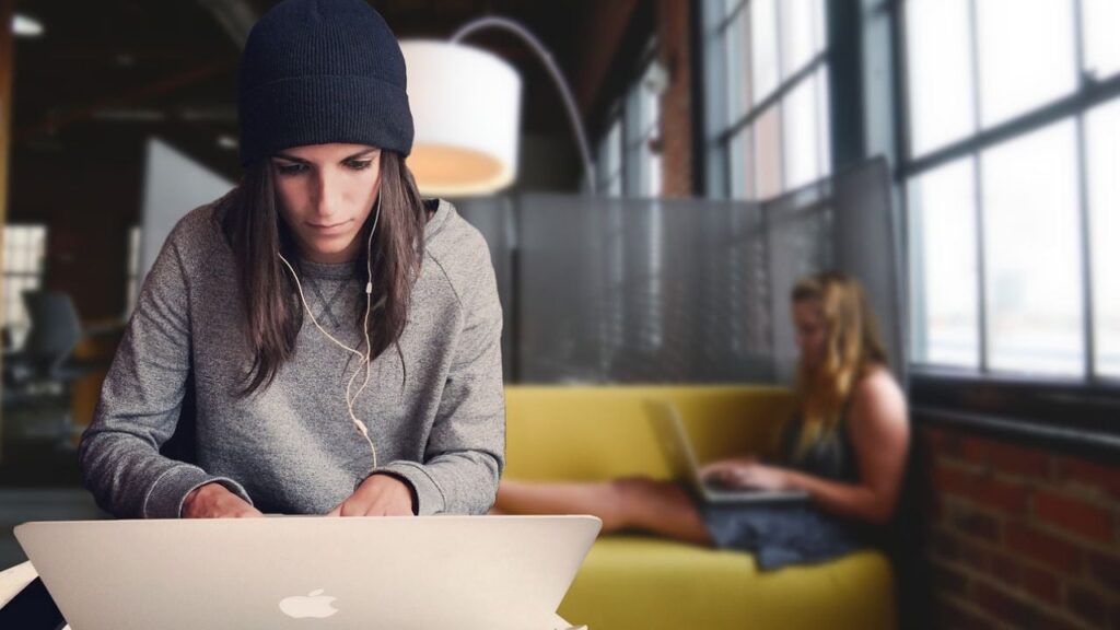 Як подавати документи на вступ у 2025 році: основні правила вступної кампанії