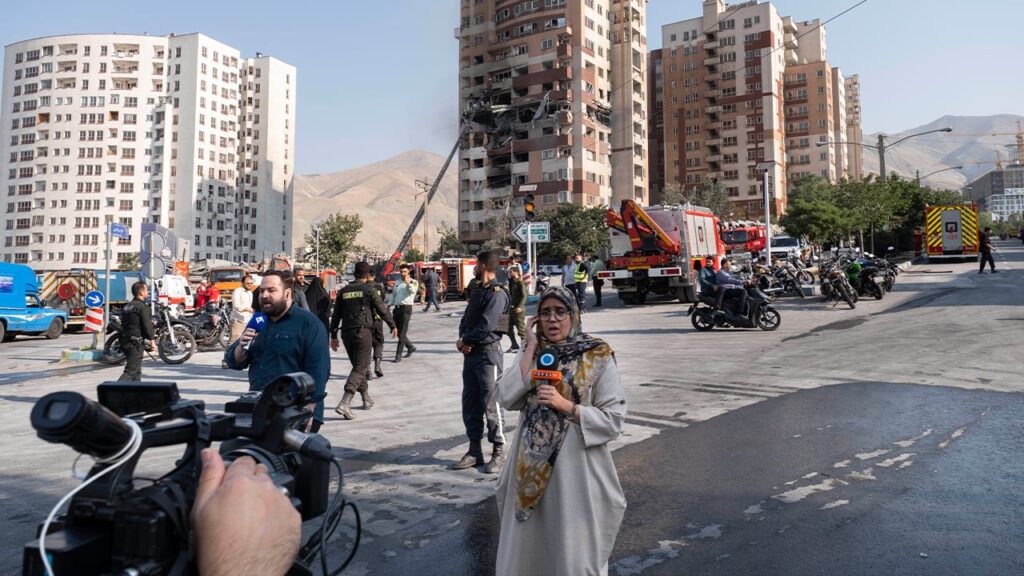 Загострення між Ізраїлем та Іраном: чи перейде фокус уваги з України та як зміняться ціни на нафту Загострення між Ізраїлем та Іраном: чи перейде фокус уваги з України та як зміняться ціни на нафту