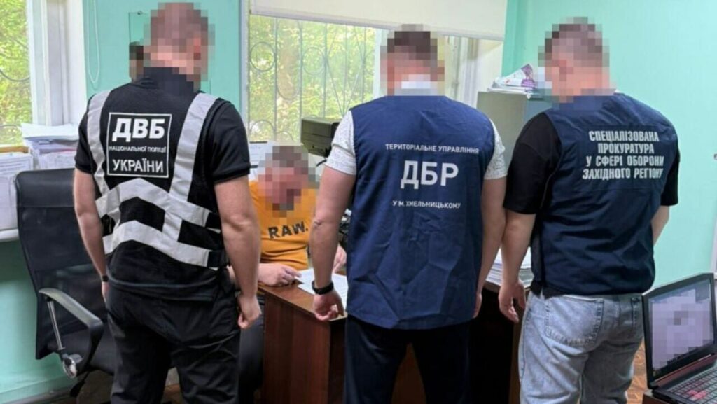 На Хмельнитчині викрито злочинну схему збагачення на постачанні хліба військовим — ДБР