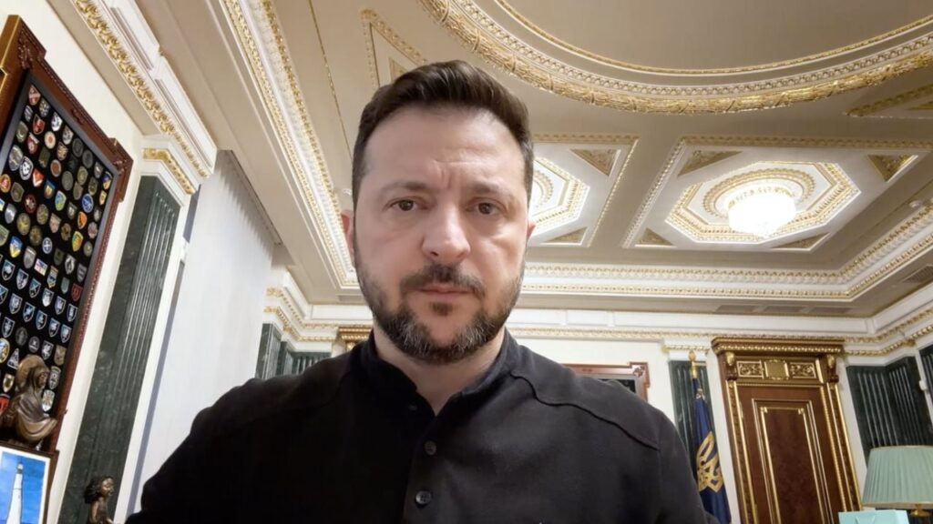 Зеленський: Удар по Сумах демонструє “бажання” Путіна закінчити цю війну Зеленський: Удар по Сумах демонструє “бажання” Путіна закінчити цю війну
