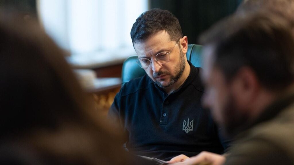 Зеленський назвав найжорсткіші напрямки боїв: Покровськ, Курщина, кордон Сумщини