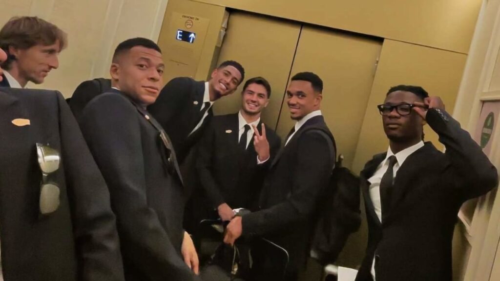 Мбаппе, Трент і загадковий фотограф: селфі гравців Реала з ліфта перед КЧС-2025