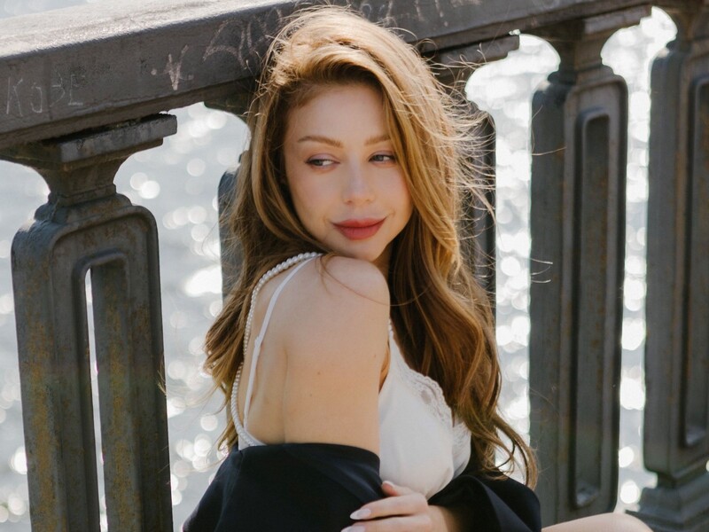 Тіна Кароль, яка натякала на нові стосунки, несподівано заговорила про своє весілля Тіна Кароль, яка натякала на нові стосунки, несподівано заговорила про своє весілля