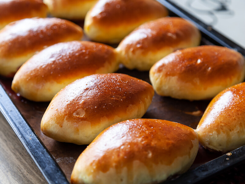 Тісто як пух з крохмалем та оцтом. Пироги, що довго лишаються м’якими з будь-якою начинкою