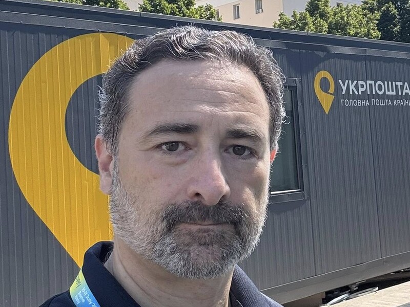 Директор "Укрпошти", який отримує 577 тис. грн, зізнався, в якому місті хоче жити Директор "Укрпошти", який отримує 577 тис. грн, зізнався, в якому місті хоче жити