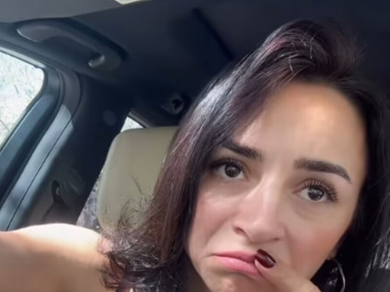 Розлучення Гвоздьової. Стало відомо рішення суду – ні танцівниця, ні її чоловік на засідання не з'явилися