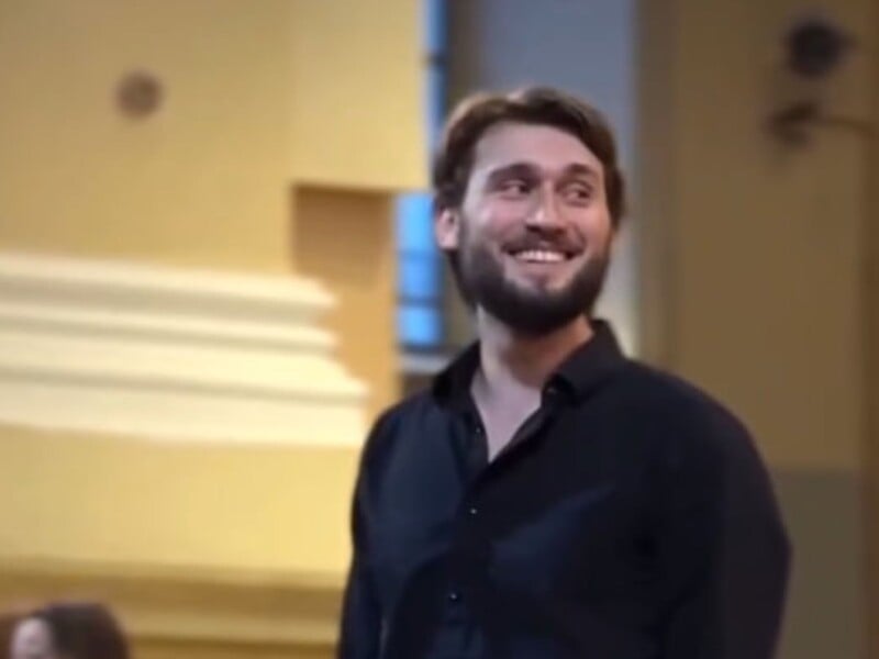 "З восьмого класу знайомі. Дуже рано одружилися". Який вигляд має дружина зірки хору "Гомін" Вадима Яценка "З восьмого класу знайомі. Дуже рано одружилися". Який вигляд має дружина зірки хору "Гомін" Вадима Яценка