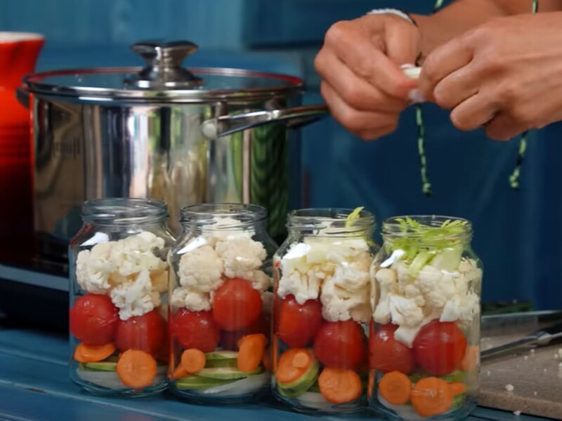 Покладіть це на дно кожної банки – і вийде надзвичайно смачна консервація на зиму. Рецепт маринаду Покладіть це на дно кожної банки – і вийде надзвичайно смачна консервація на зиму. Рецепт маринаду