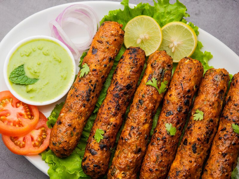 Найсмачніша страва для пікніка – лаваш-кебаб на шампурах. Покроковий рецепт