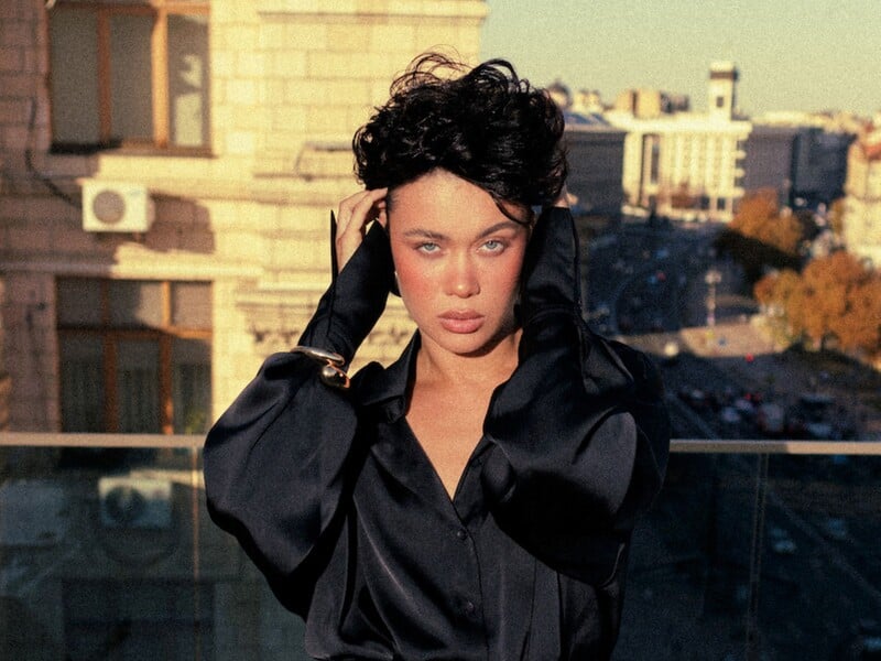 "Хочу саме тебе". Lida Lee розповіла про перший у житті поцілунок з одностатевою партнеркою