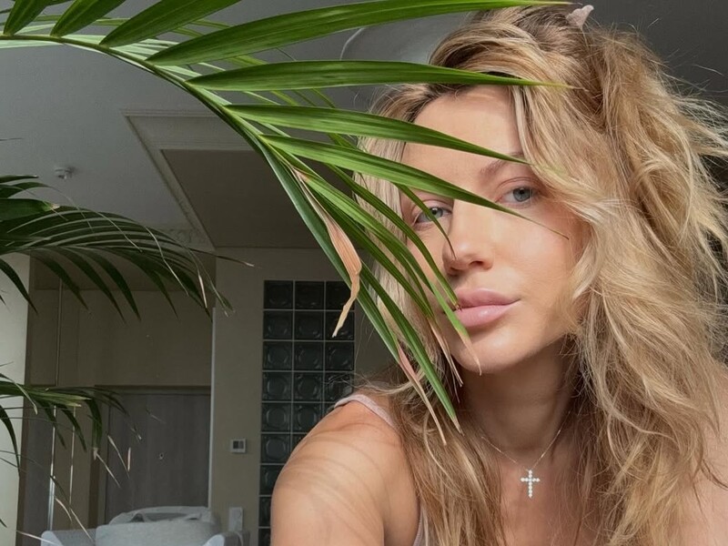 Нікітюк, яка народила первістка, показала домашній колекційний декор на тему материнства