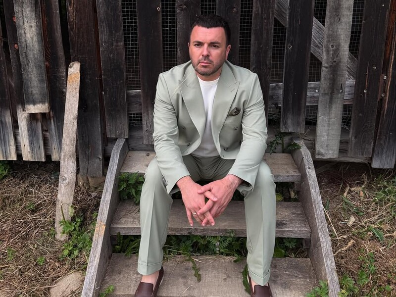 "Далі – гірше". Решетнік, дружина якого пішла у відрив на концерті Лопес, показав, що робить без неї