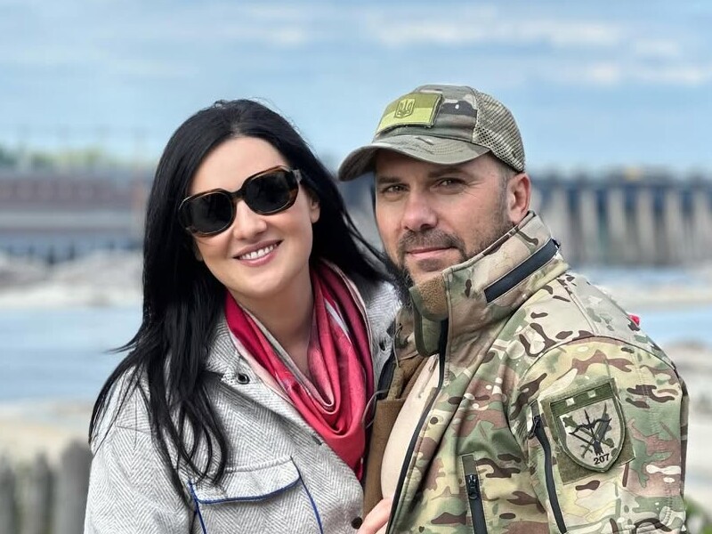 "Там платять податки". Вітвіцька відповіла на закиди, що її наречений "служить на курортах"