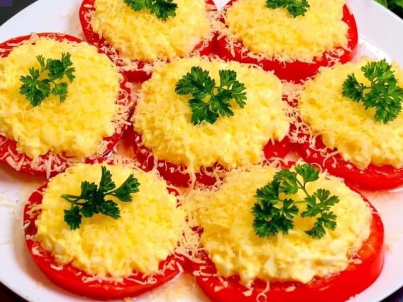 "Нагадують традиційні канапе, але мають український характер". Помідори по-рівненськи