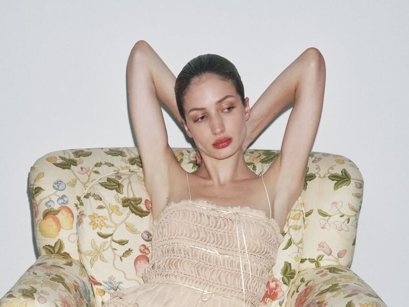 У Великобританії заборонили рекламу Zara через зовнішність моделі. Що з нею не так