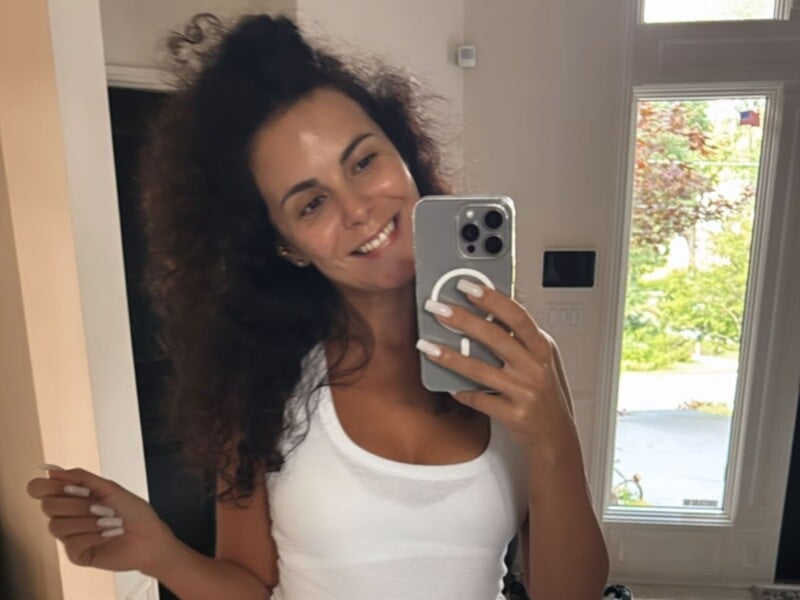 38-річна Каменських показала, як стежить за фігурою. Відео