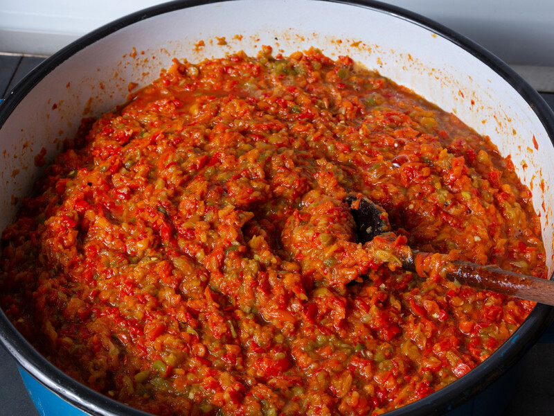 Завдяки цьому намазка для хліба і м'яса вийде неймовірно смачною. Швидкий рецепт універсальної закуски