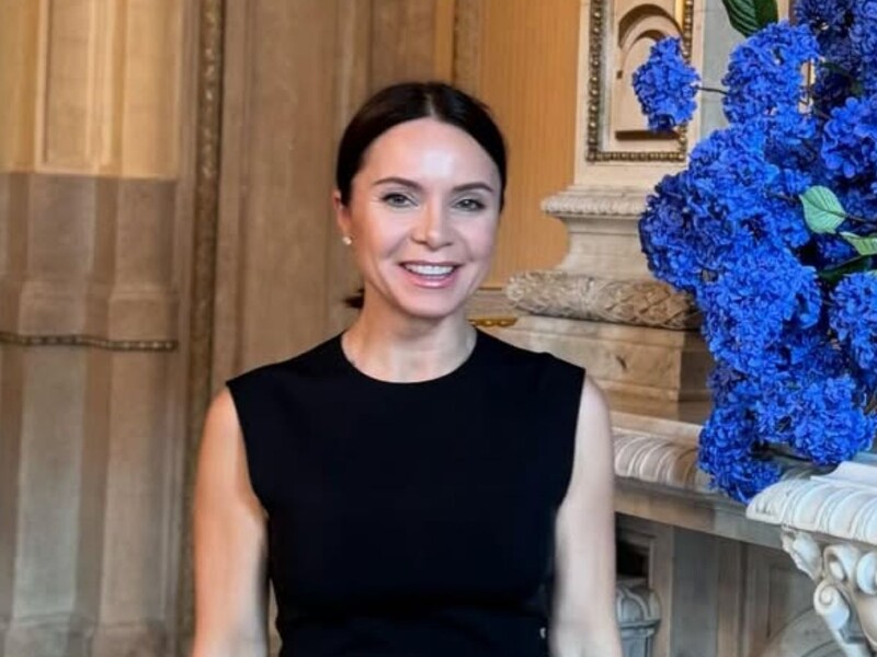 Кума – Ані Лорак, три шлюби і названий син. Найцікавіші факти про 47-річну Подкопаєву