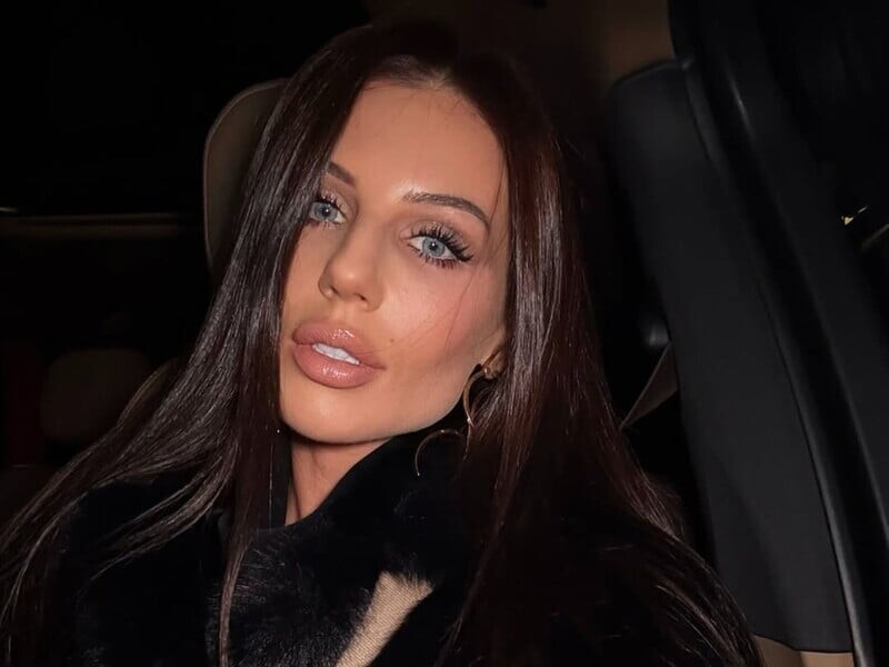 "Не планую повертатися". Алхім після звинувачень у держзраді виїхала з України. Що стало причиною