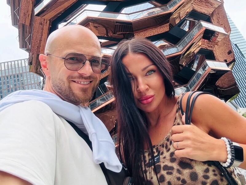 Хореограф-утікач Яма за кордоном розкрив подробиці особистого життя. Дружина відповіла