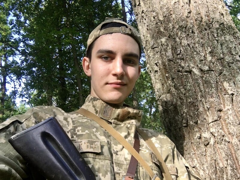 Ексдружина Павліка показала могилу їхнього сина за п'ять років після смерті