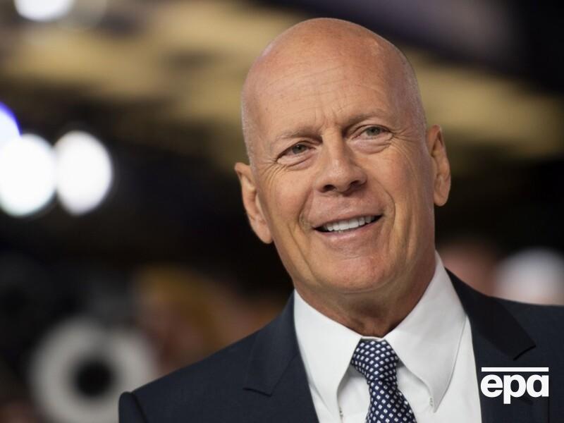 "Одне із найважчих рішень". Дружина невиліковно хворого Вілліса розповіла правду про їхнє сімейне життя