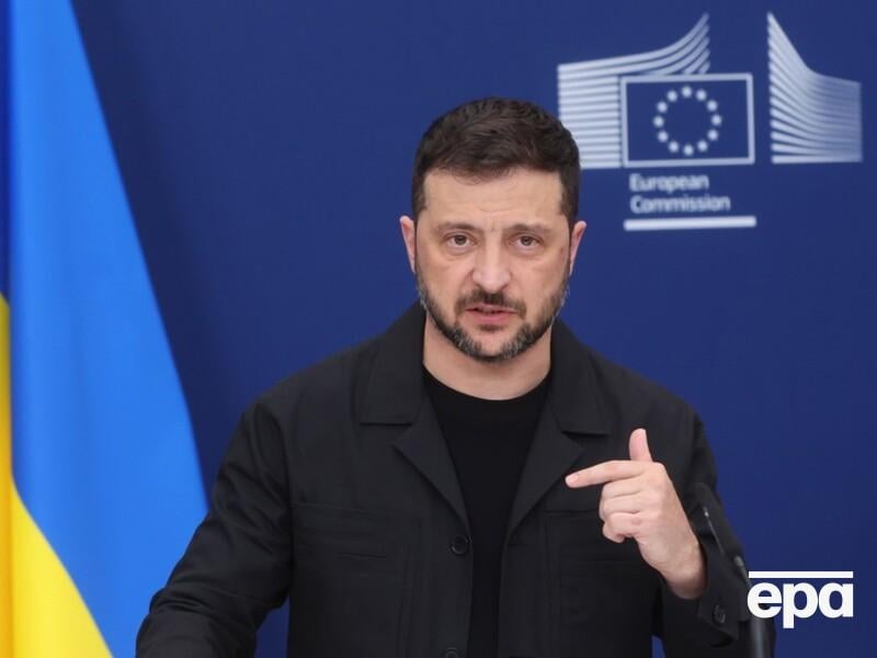 Зеленський для зустрічі з Трампом вибрав образ, який "найкраще відповідає його ролі й моменту". Відео