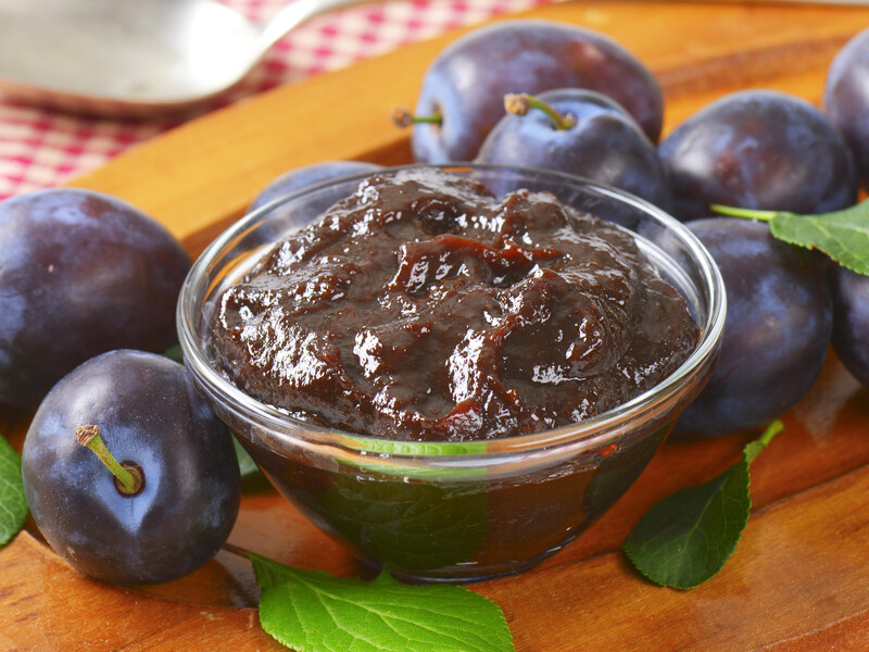 Візьміть ці три інгредієнти – і сливове варення вийде дуже смачним і солодким. Швидкий рецепт