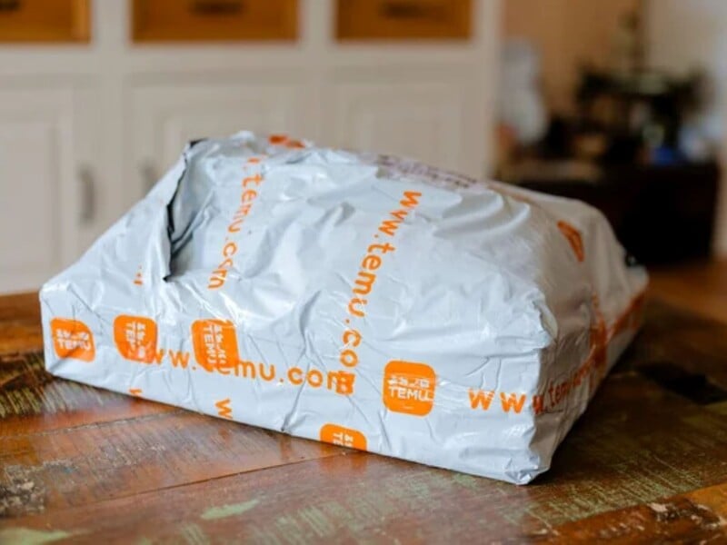 Українку почало трусити після того, як вона розпакувала посилку з Китаю. Ось що там виявилося