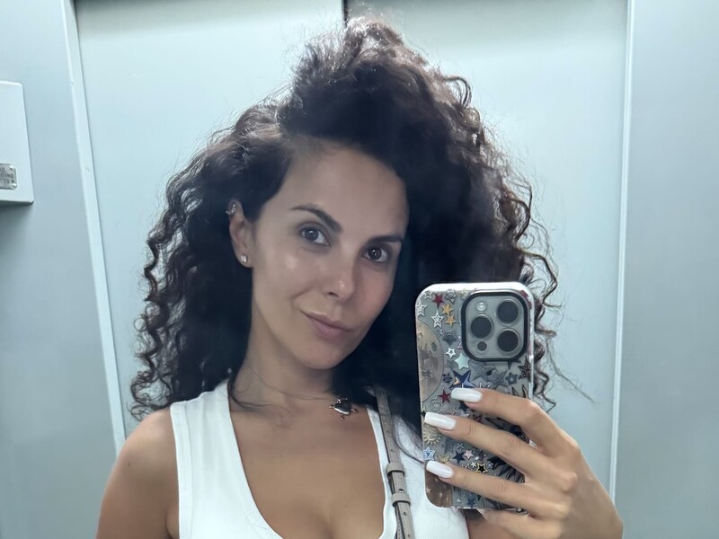 "Прямо як Ані Лорак". Каменських порівняли зі співачкою-зрадницею, яка працює в РФ "Прямо як Ані Лорак". Каменських порівняли зі співачкою-зрадницею, яка працює в РФ