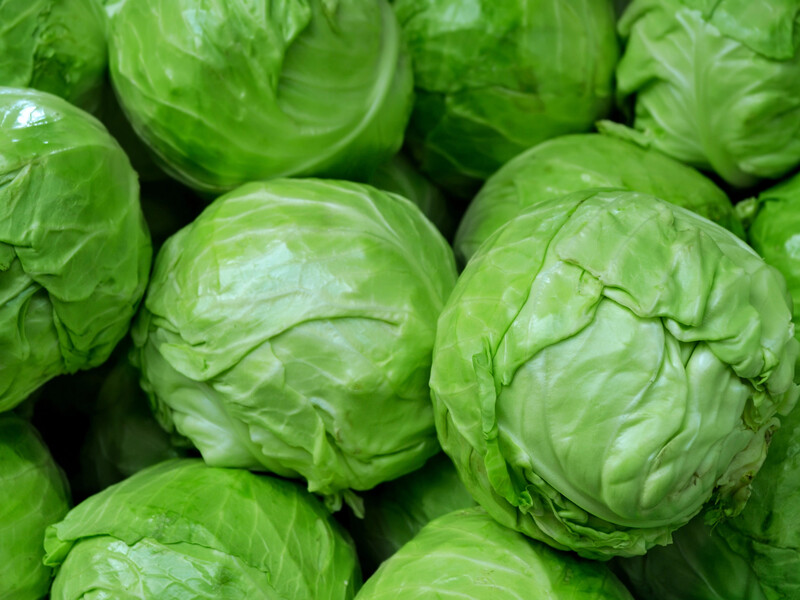 Розчиніть це у воді - й отримаєте добриво для повторного врожаю капусти