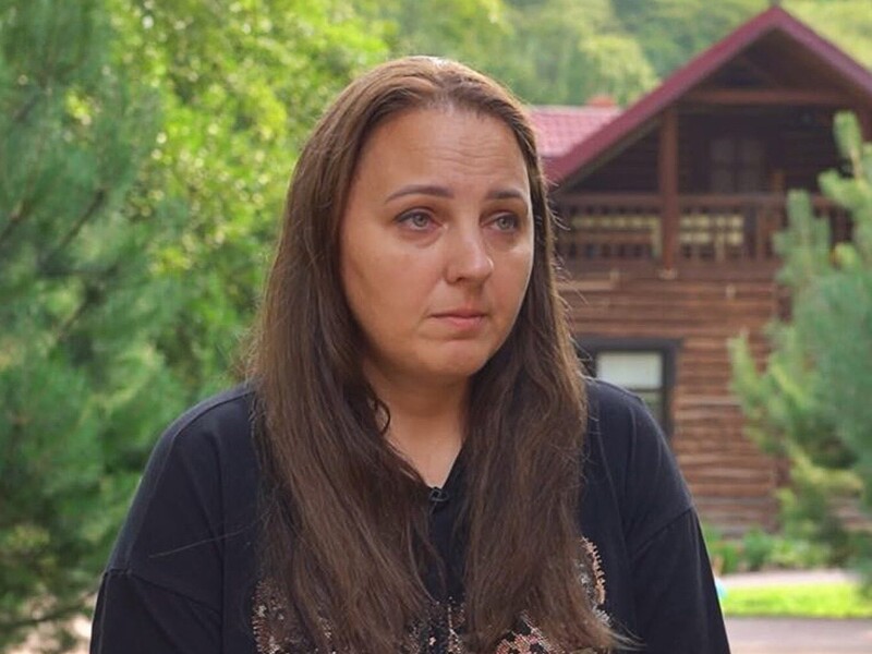 "Відчиняю двері, а кімнати немає". Жителька Запоріжжя розповіла свою історію музею "Голоси Мирних" Фонду Ріната Ахметова