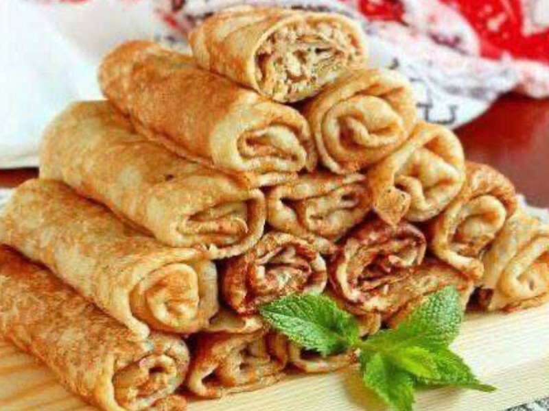 Усі без винятку – смачні. Сім найкращих начинок для млинців – солодких і солоних