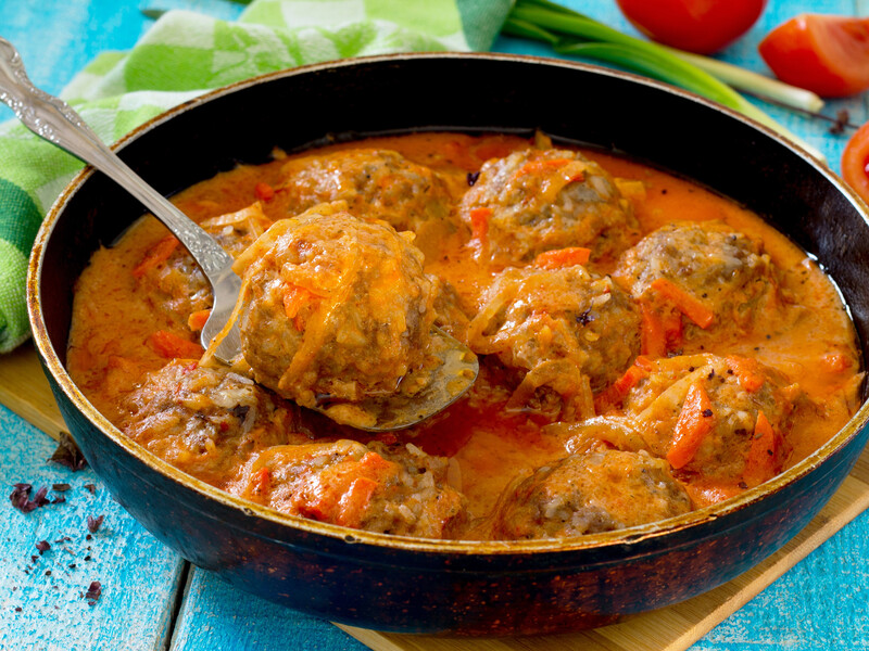 Завдяки цьому тефтелі вийдуть м'якими й ароматними. Швидкий рецепт