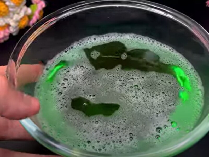 Покладіть це в унітаз – і він буде блищати й пахнути майже місяць. Лайфхак для домашнього затишку Покладіть це в унітаз – і він буде блищати й пахнути майже місяць. Лайфхак для домашнього затишку