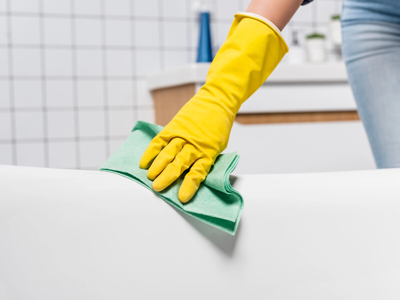 Нанесіть це на поверхню ванни й чекайте – бруд зникне сам