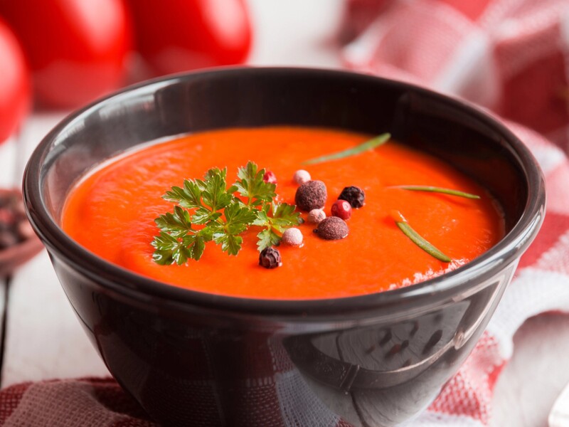 Просто збийте ці запечені овочі – й отримаєте дуже смачний крем-суп за кілька хвилин