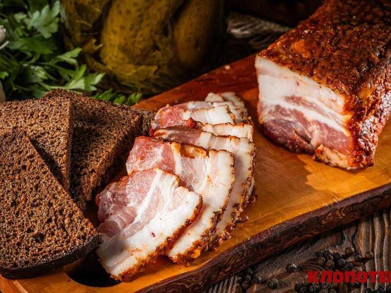 "Символ смаку, гостинності й достатку". "Генеральське" сало власноруч. Рецепт