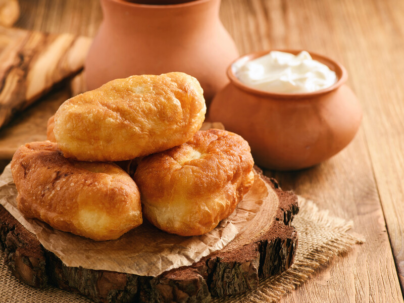 Рецепт, який дала свекруха. Супер-тісто для смажених пиріжків на картопляному відварі