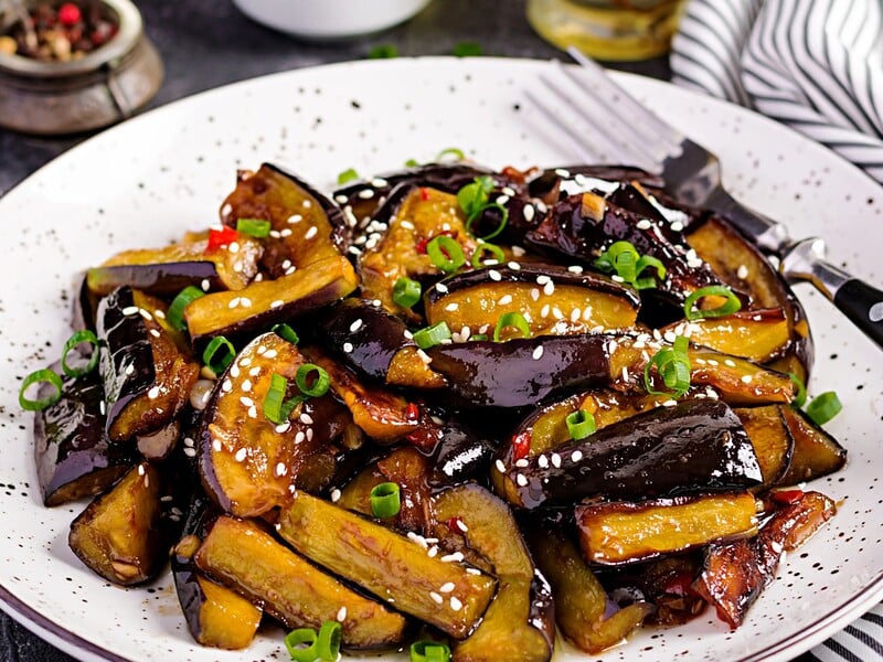 Запечіть баклажани із цим – і отримаєте неймовірно смачну страву. Швидкий рецепт