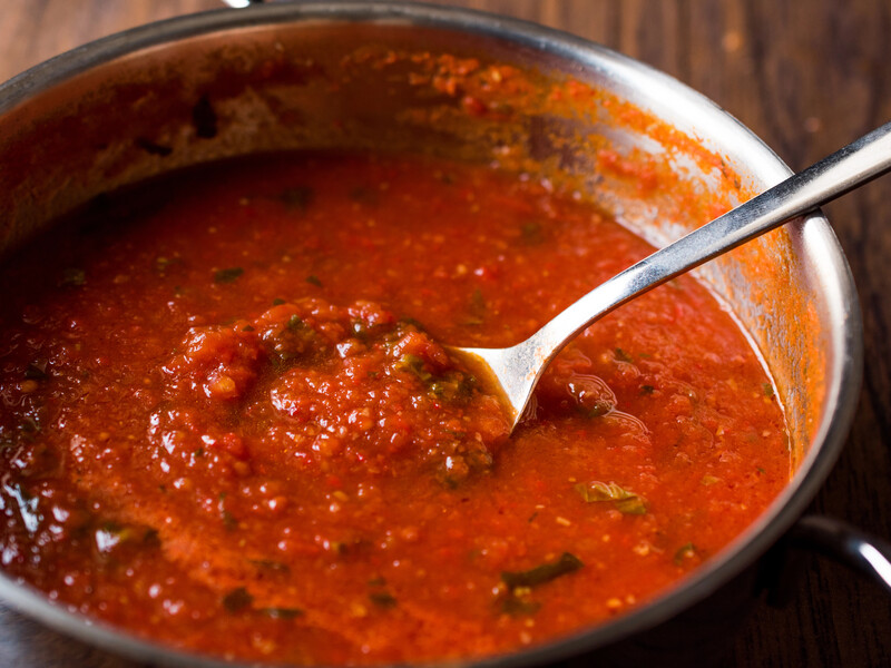 Із цієї ягоди вийде пікантний і смачний соус – просто додайте до неї це. Рецепт Клопотенка