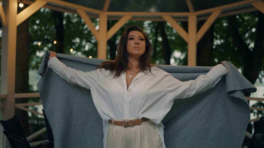 Наталка Карпа представила новий сингл “Вересень” – пісню, що зігріває серця Наталка Карпа представила новий сингл “Вересень” – пісню, що зігріває серця