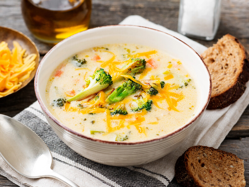 "Коли хочеться чогось гарячого й ситного". Сирний суп зігріє цієї осені