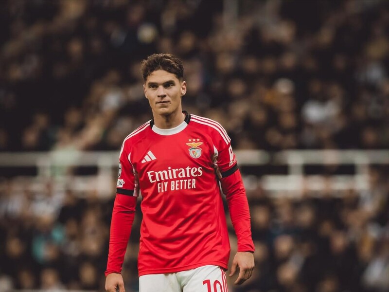 "Молись". Півзахисник португальської "Бенфіки" Судаков після невдалого матчу в Лізі чемпіонів закрив коментарі "Молись". Півзахисник португальської "Бенфіки" Судаков після невдалого матчу в Лізі чемпіонів закрив коментарі